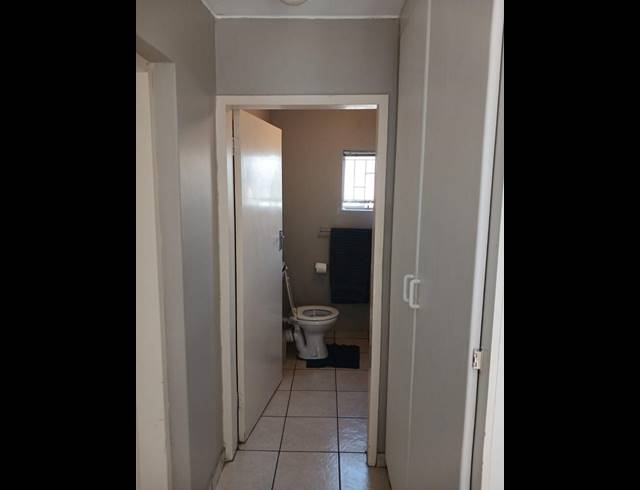 1 BEDROOM PROPERTY TO RENT IN DIE BULT